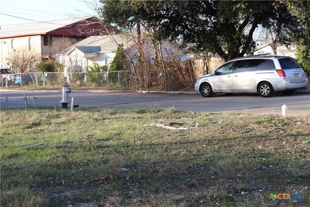 1012 York Avenue, Killeen, TX 76541