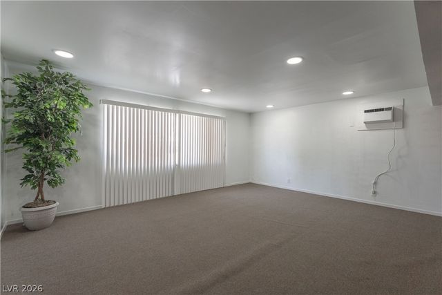 2298 Golden Arrow Drive, Las Vegas, NV 89169