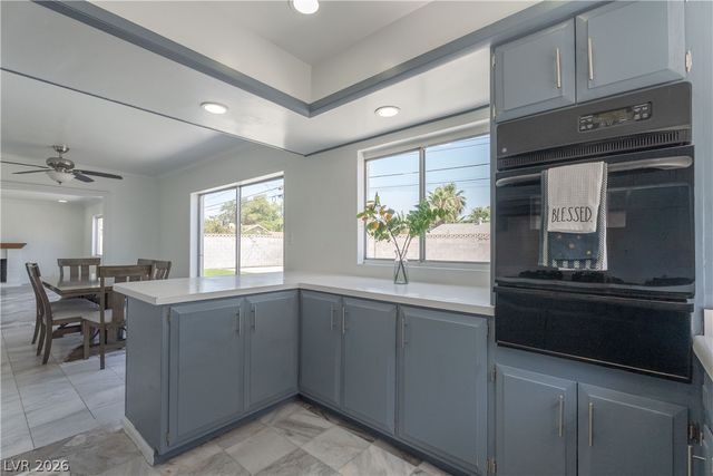 2298 Golden Arrow Drive, Las Vegas, NV 89169