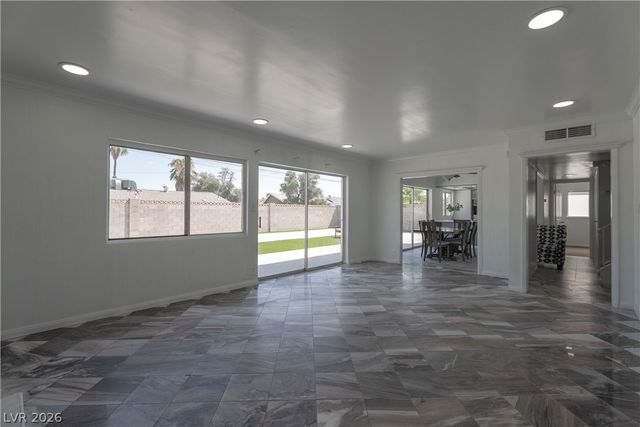 2298 Golden Arrow Drive, Las Vegas, NV 89169