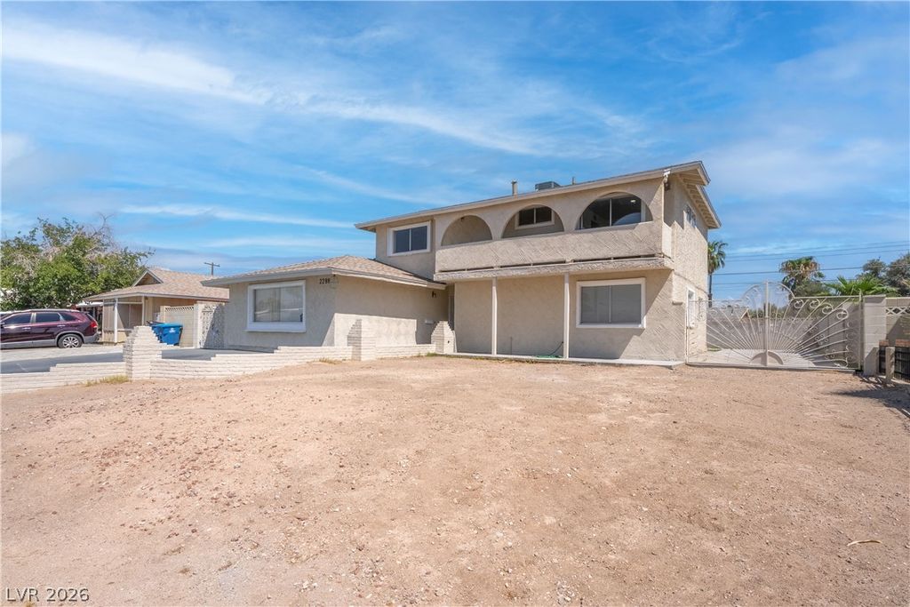2298 Golden Arrow Drive, Las Vegas, NV 89169