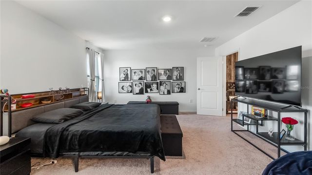 8720 SPORTSMAN LOOP, Groveland, FL 34736