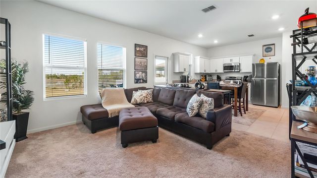 8720 SPORTSMAN LOOP, Groveland, FL 34736