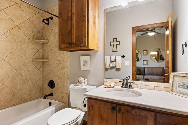 272 Whitney Woods CIR, Georgetown, TX 78633