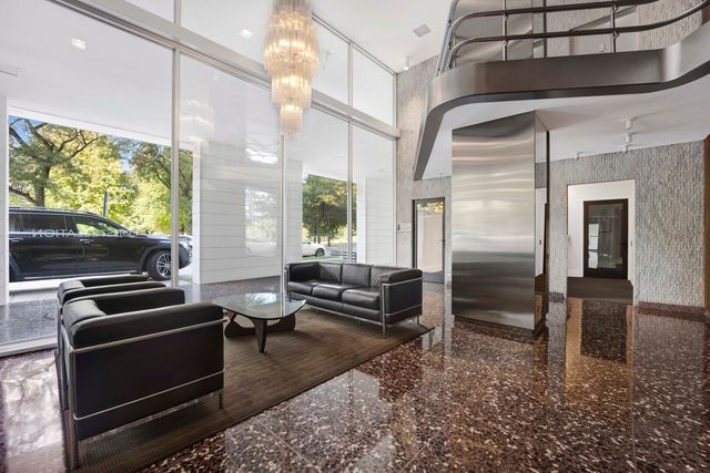 1555 N Dearborn Parkway 8c, Chicago, IL 60610