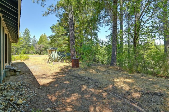 15310 Tyler Foote Rd, Nevada City, CA 95959