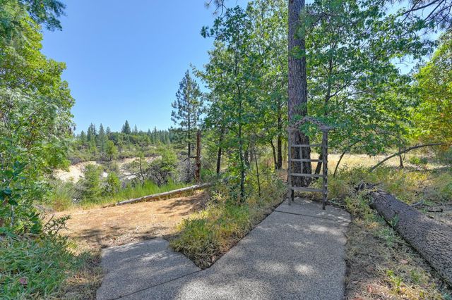 15310 Tyler Foote Rd, Nevada City, CA 95959