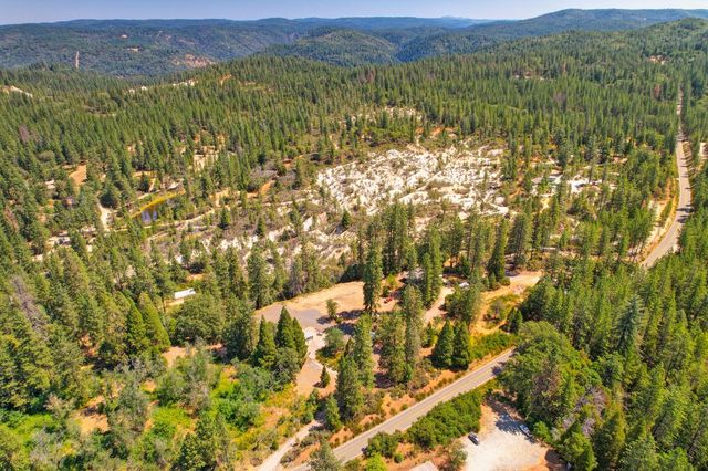 15310 Tyler Foote Rd, Nevada City, CA 95959