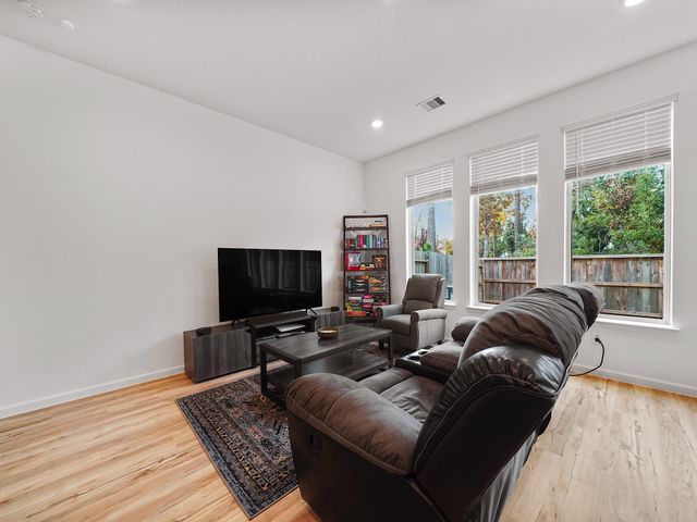 674 Royal Arch Drive, Conroe, TX 77304