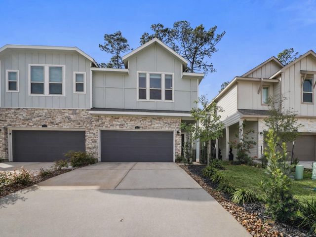 674 Royal Arch Drive, Conroe, TX 77304