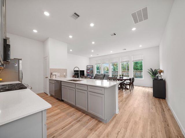 674 Royal Arch Drive, Conroe, TX 77304