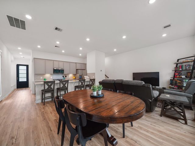 674 Royal Arch Drive, Conroe, TX 77304