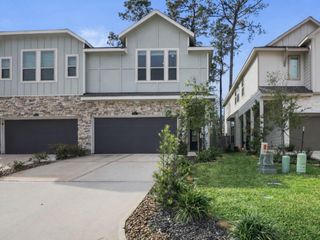 674 Royal Arch Drive, Conroe, TX 77304