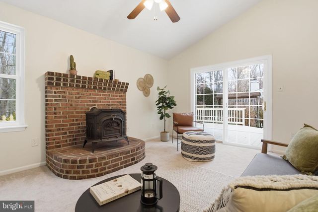 394 KINGS COLLEGE DR, Arnold, MD 21012