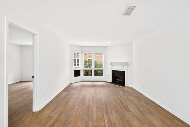 244 13th NE Street 105, Atlanta, GA 30309