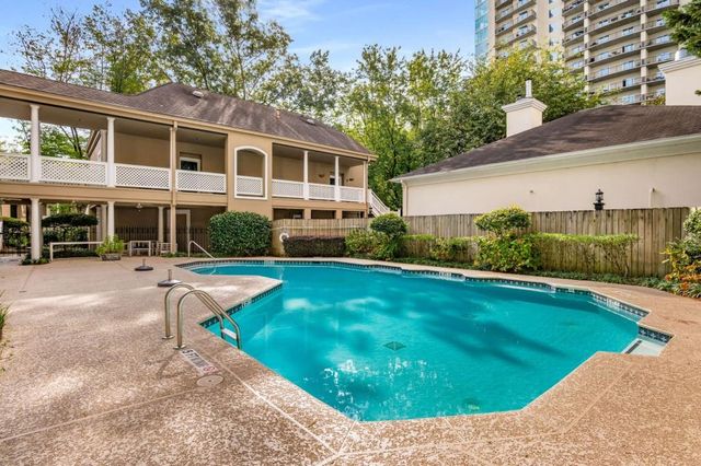 244 13th NE Street 105, Atlanta, GA 30309