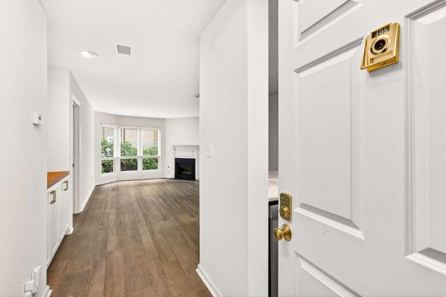 244 13th NE Street 105, Atlanta, GA 30309