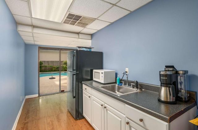 244 13th NE Street 105, Atlanta, GA 30309