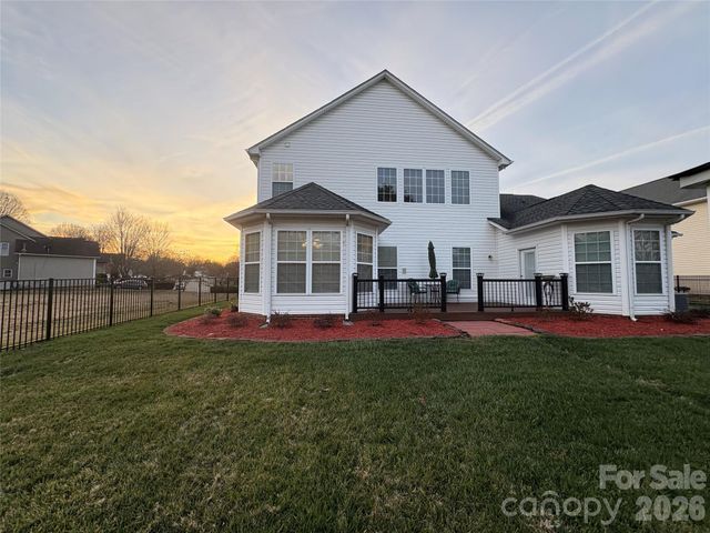 2132 Bluebonnet Lane, Matthews, NC 28104