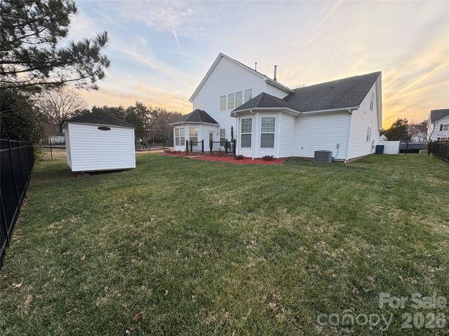 2132 Bluebonnet Lane, Matthews, NC 28104