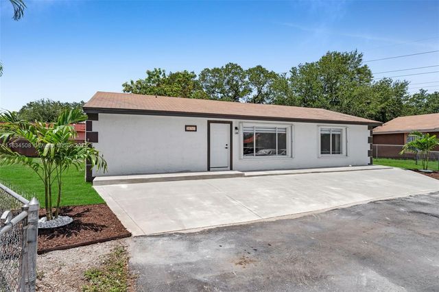 20747 NW 41st Ave Rd, Miami Gardens, FL 33055