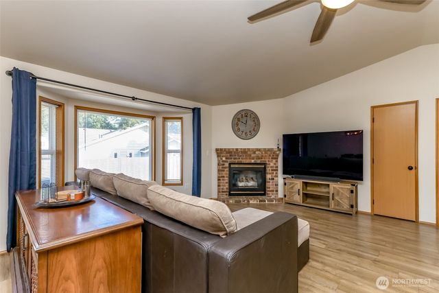 9120 Kelly Court NE, Lacey, WA 98516