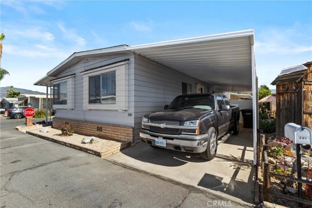 881 N Lake 281, Hemet, CA 92544