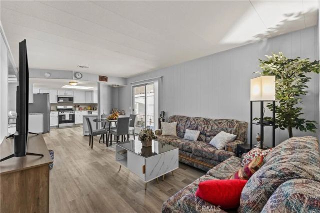 881 N Lake 281, Hemet, CA 92544