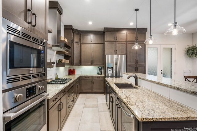 246 BRAHAN BLVD, San Antonio, TX 78215