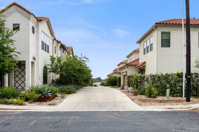 246 BRAHAN BLVD, San Antonio, TX 78215