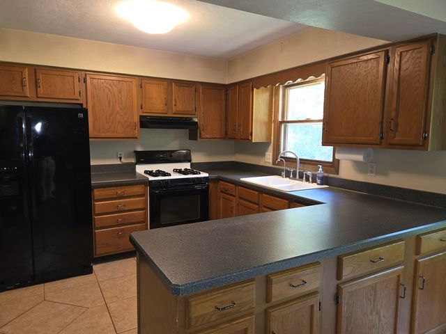 4463 ADELE Street, Roscoe, IL 61073