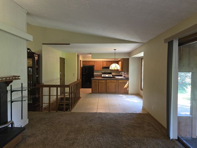 4463 ADELE Street, Roscoe, IL 61073