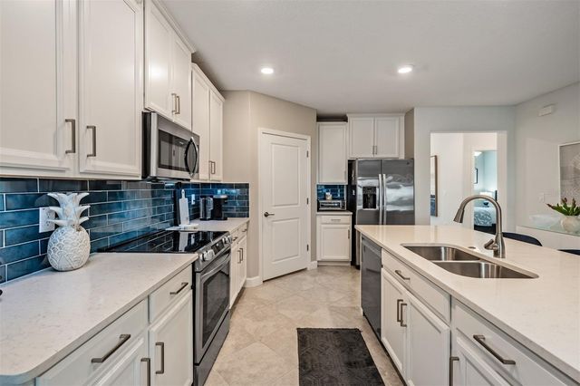 10191 ECHO DOCK LOOP, San Antonio, FL 33576