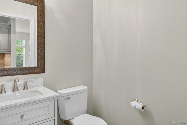 223 N Michigan Avenue 12, Howell, MI 48843