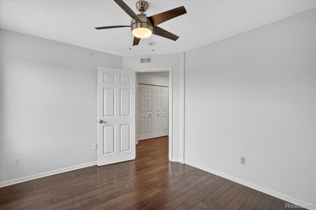 223 N Michigan Avenue 12, Howell, MI 48843
