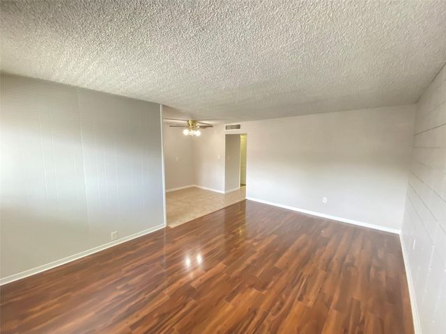 320 LAKEVIEW STREET 207, Orlando, FL 32804