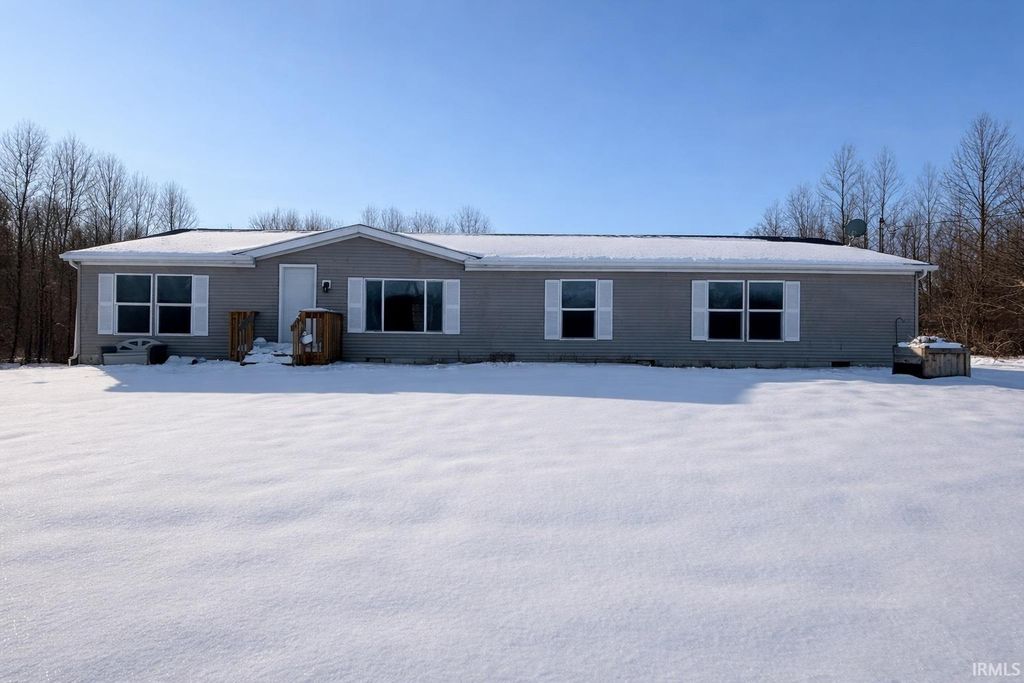 13565 4th Road, Plymouth, IN 46563