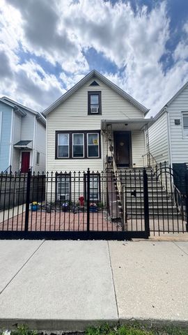 1638 N Campbell Avenue, Chicago, IL 60647
