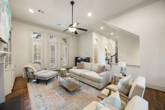 310 W Bell Street, Houston, TX 77019