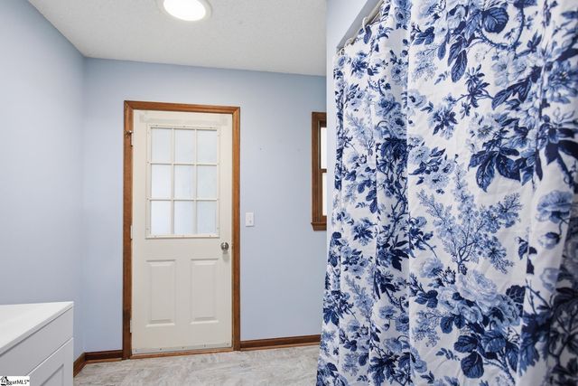 646 Flat Shoals Road, Walhalla, SC 29691