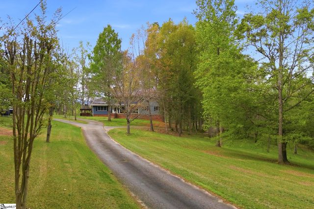 646 Flat Shoals Road, Walhalla, SC 29691