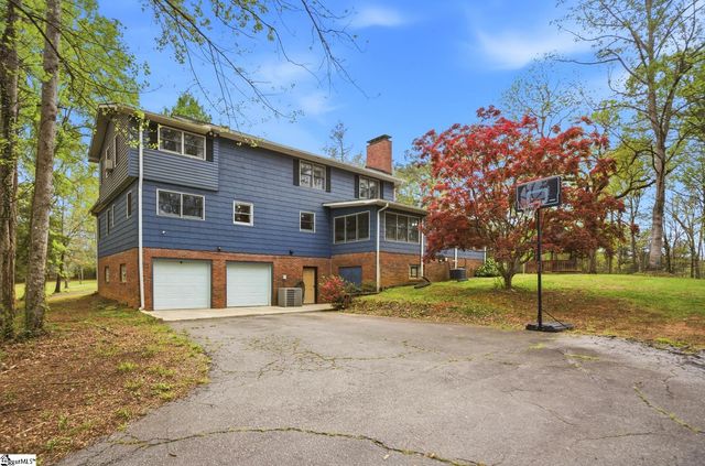 646 Flat Shoals Road, Walhalla, SC 29691