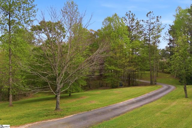 646 Flat Shoals Road, Walhalla, SC 29691