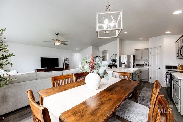 5206 Clearfield Ct, Caldwell, ID 83605