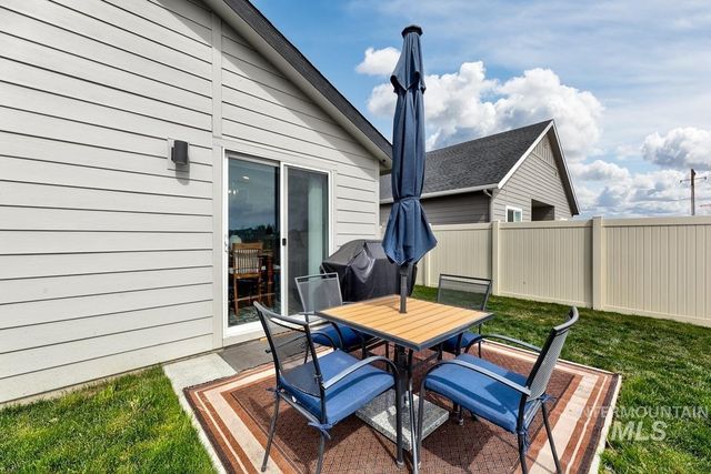 5206 Clearfield Ct, Caldwell, ID 83605