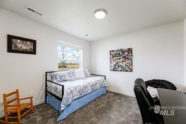 5206 Clearfield Ct, Caldwell, ID 83605