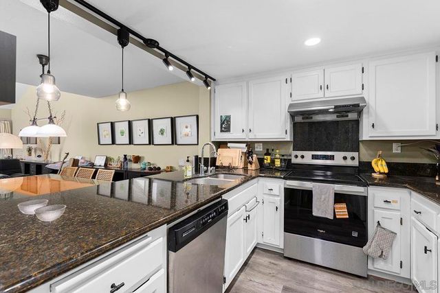 6186 Caminito Baeza, San Diego, CA 92122