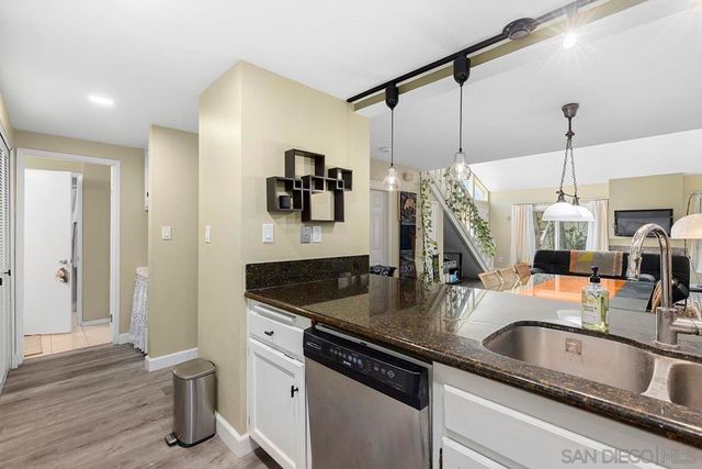 6186 Caminito Baeza, San Diego, CA 92122