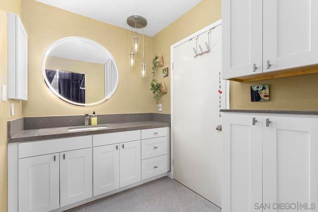 6186 Caminito Baeza, San Diego, CA 92122