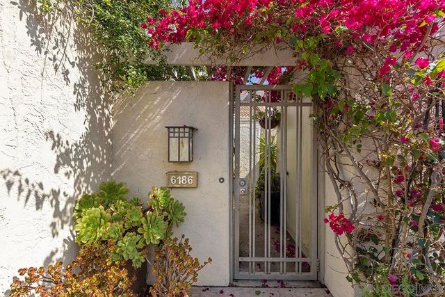 6186 Caminito Baeza, San Diego, CA 92122